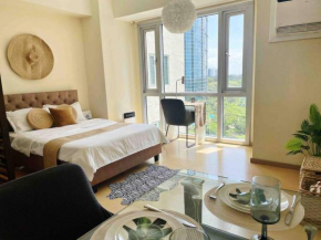 Jane in the City! In Avant, BGC